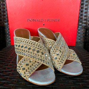 Donald J Pliner Embellished Suede Slides 9AA